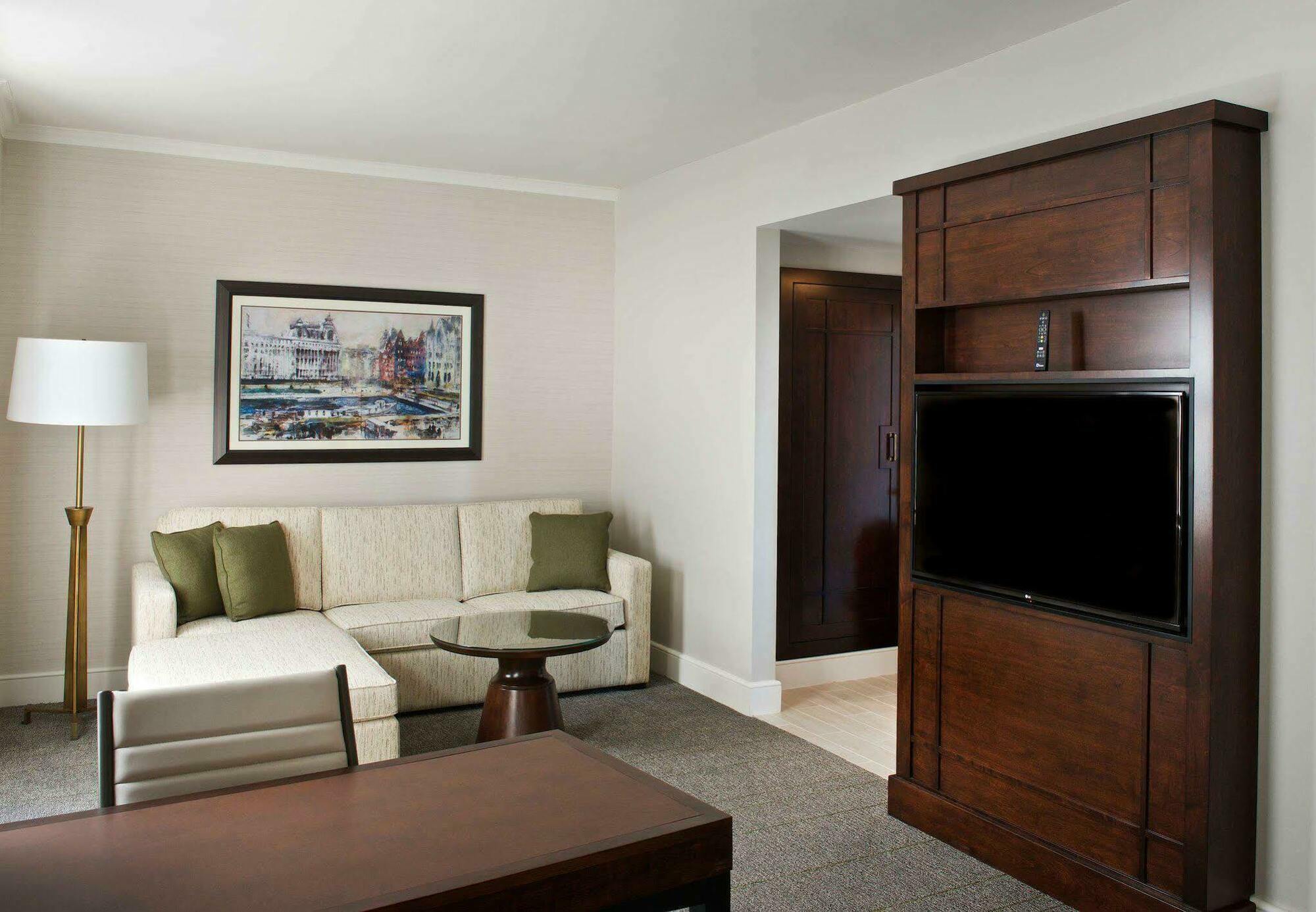 Hotel Marriott Syracuse Downtown Extérieur photo